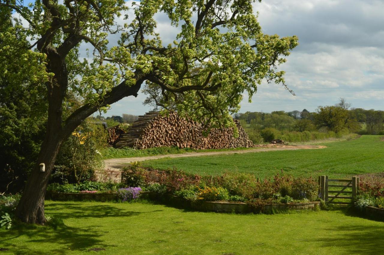 Birk House Bed & Breakfast Stamford Bridge Exterior foto